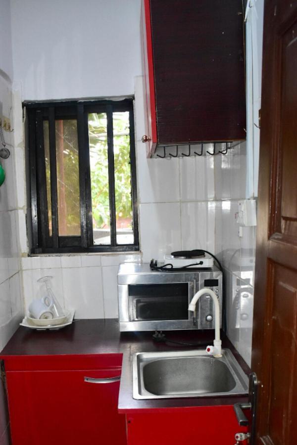 One Bedroom With Small Kitchenette And Bathroom Araromi  Exterior photo